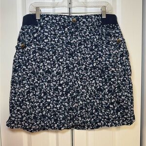 PENNINGTONS - Casual Tropical Feminine Summer Beach Floral Navy Skirt & Shorts